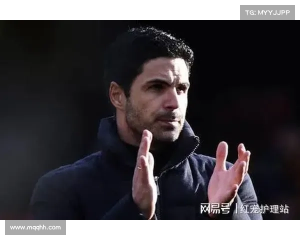 法兰克福球迷暴乱致欧协联比赛暂停 欧足联或撤销其主场资格